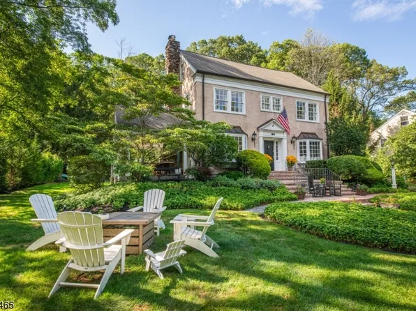 59 Hanover Rd, Mountain Lakes Boro, NJ 07046