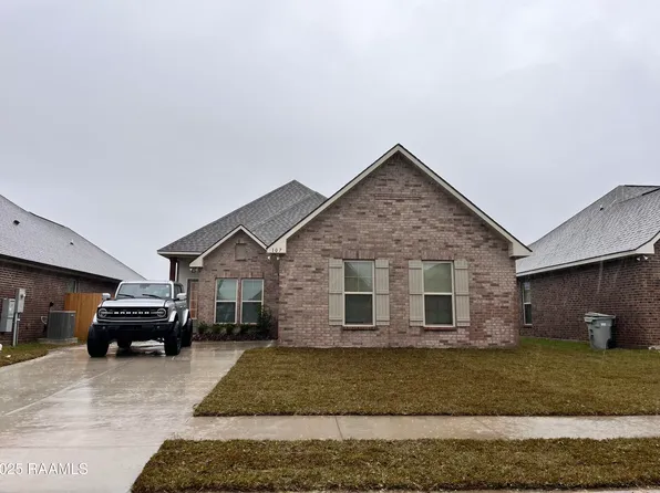 107 Ridley Ln, Youngsville, LA 70592