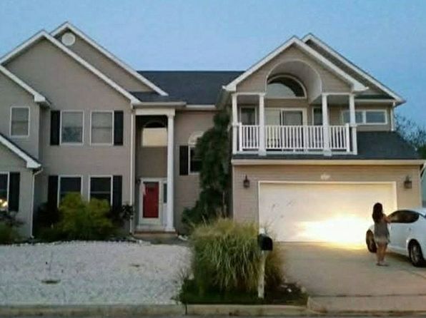 411 Hidden Harbor Pl