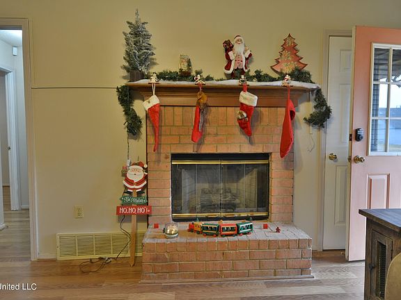 3rd image of 6381 Kristen Dr