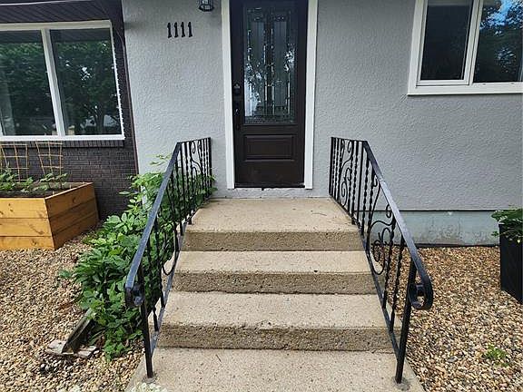 4th image of 1111 Hudson ROAD