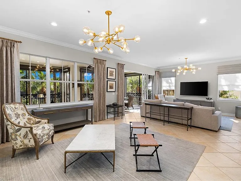 2864 Tiburon Blvd E #102 — Photo 12