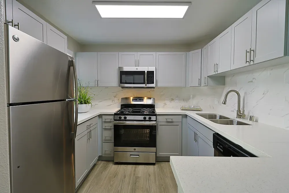 Allure at Camarillo — Photo 2