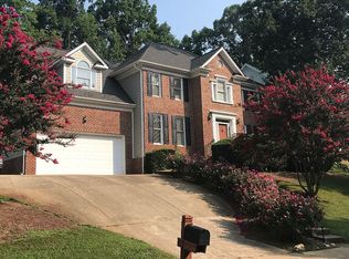 112 Highlands Lake Dr, Cary, NC 27518