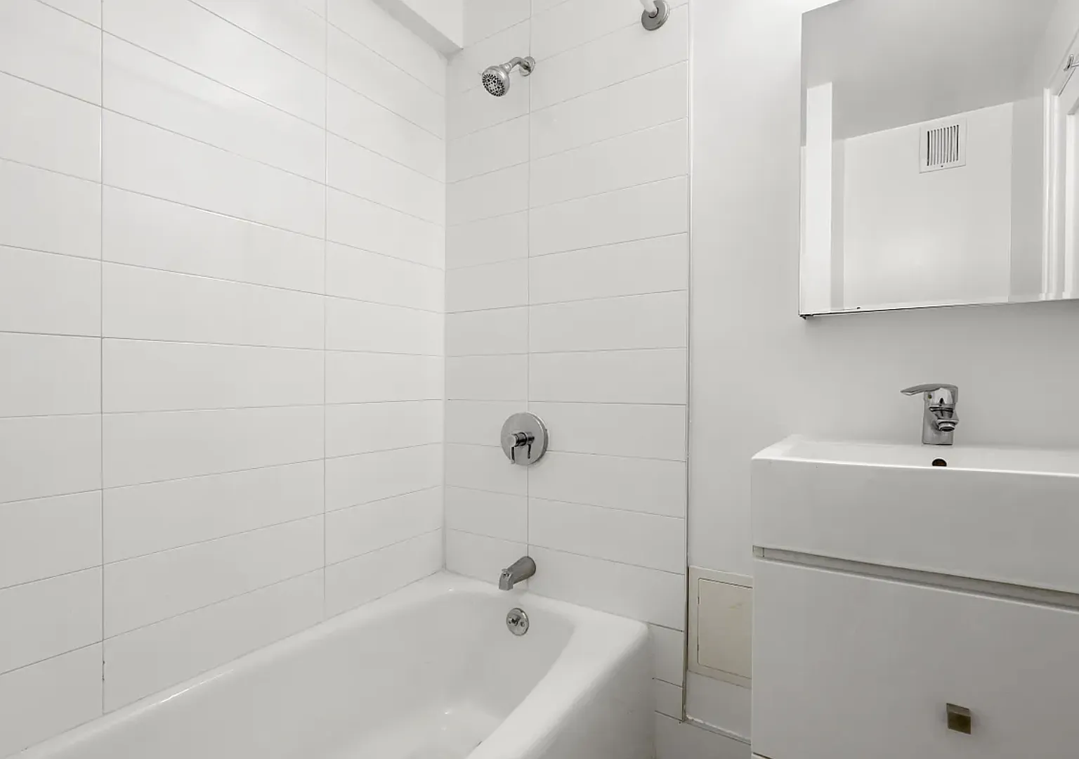 127 East 30th Street — Photo 4