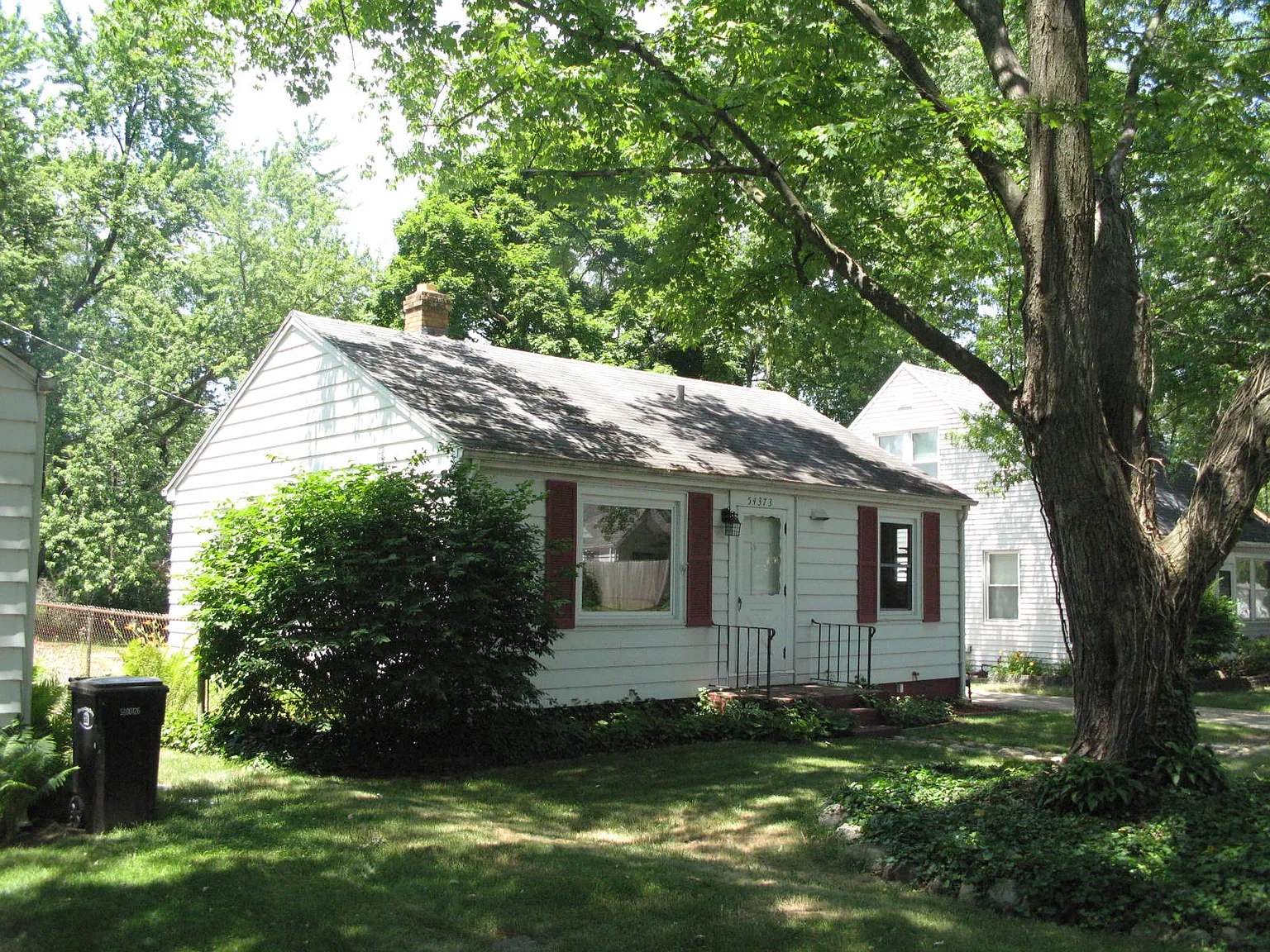 54373 Terrace Ln photo 1