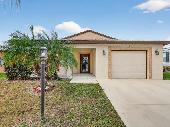 5 Flamenco Way, Port St Lucie, FL 34952