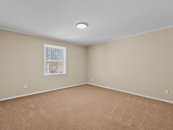 4th image of 1630 Spring Garden St APT A