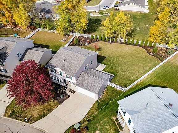 2nd image of 9647 Olde Park Dr