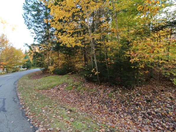 32 Londonderry Lane, Belfast, ME 04915