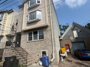 12 Amity St #2L, Paterson, NJ 07522