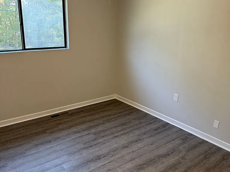 46 Allen Dr — Photo 34