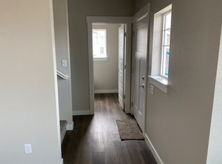 286 E Chestnut St #6, Windsor, CO 80550