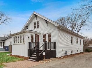 222 Astor Ct, Villa Park, IL