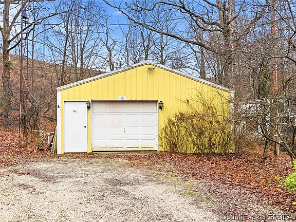 2nd image of 128 Powderhouse Lane