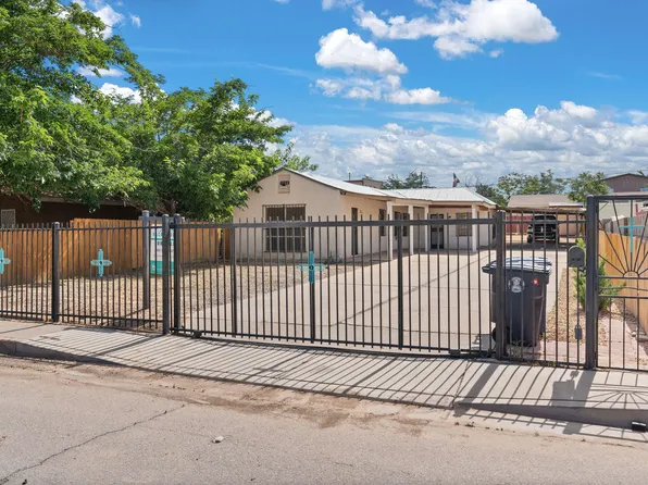 1940 High St SE, Albuquerque, NM 87102