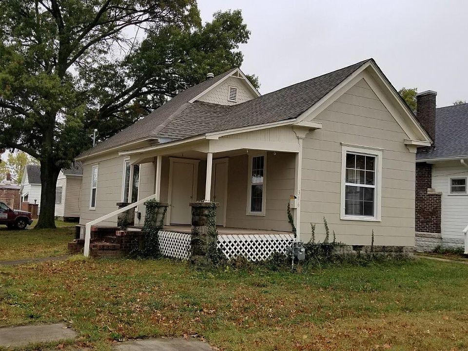 1st image of 316 E 8th St
