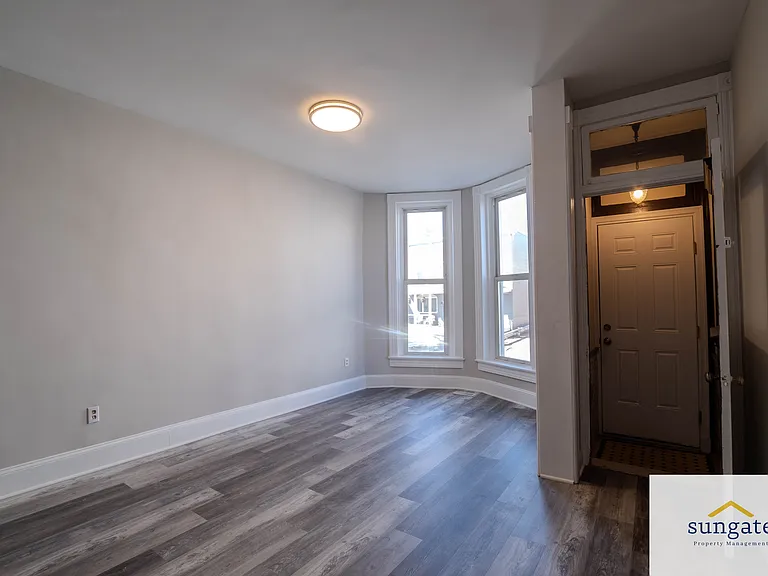 3507 Elm Ave — Photo 2