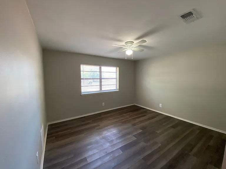 5218 Green Valley Trl — Photo 16