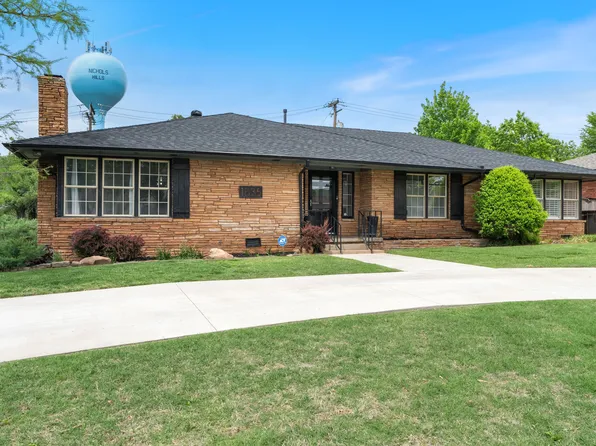 1835 Drakestone Ave, Nichols Hills, OK 73120