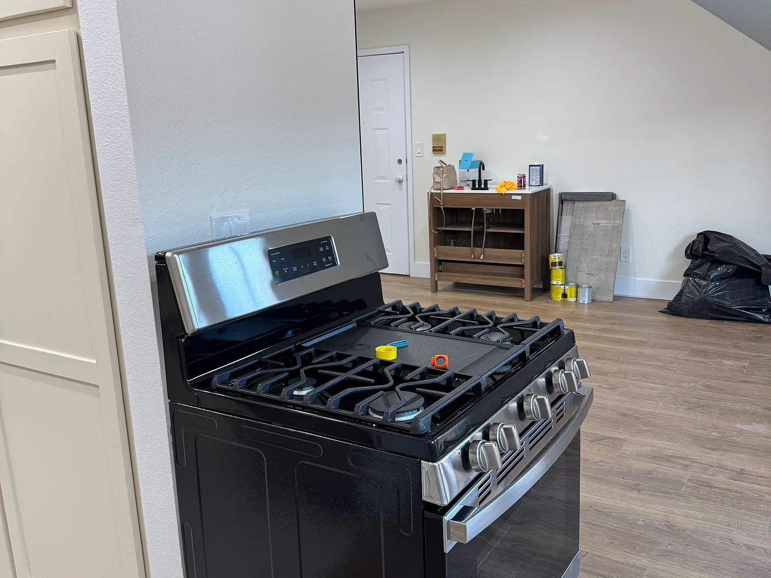 2 bed, 1.5 bath, $3,695 — Photo 4