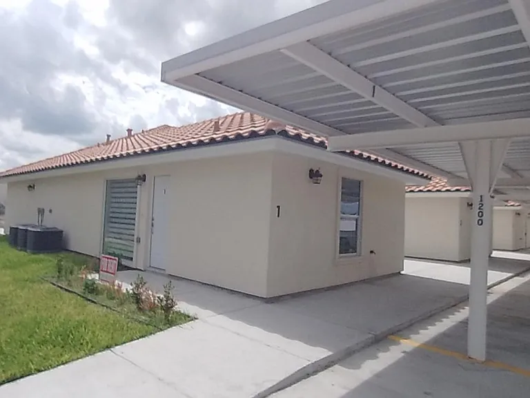 1200 Sandpiper Ave #5 — Photo 2