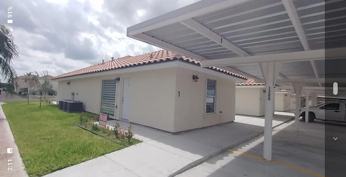 Building Photo - 1200 Sandpiper Ave #5
