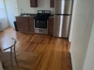 713 4th Ave #2R, Troy, NY 12182
