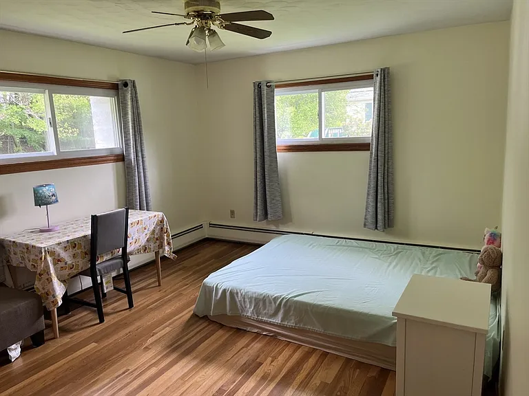 32 Harriet Ave — Photo 9