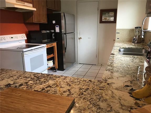 2nd image of 3250 Mallard Ln