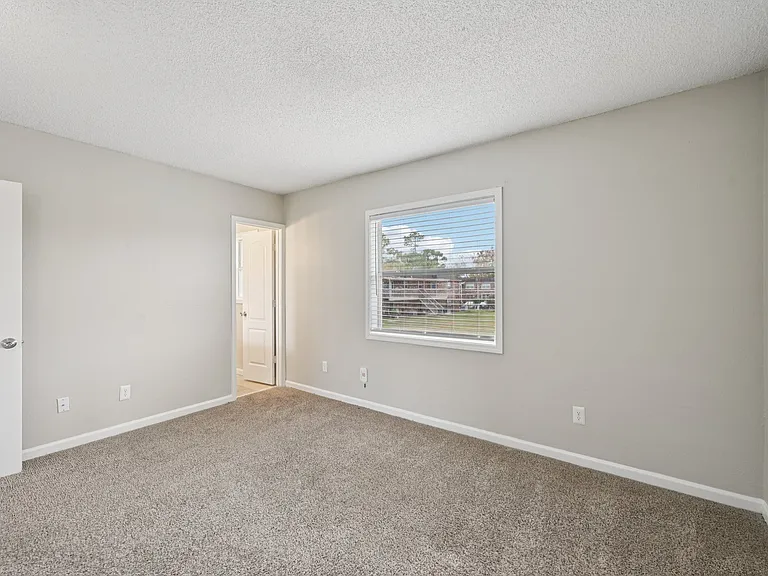 Sea Oats Apartments — Photo 13