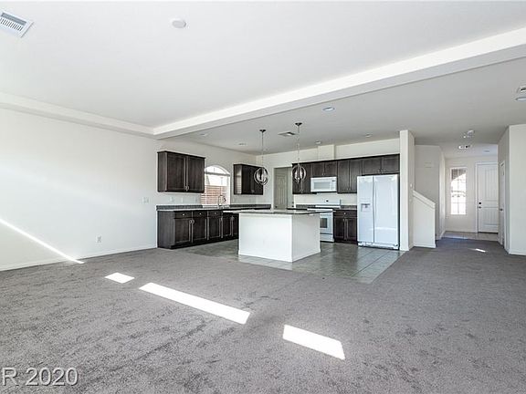 3rd image of 5947 Azzura Palms Ave