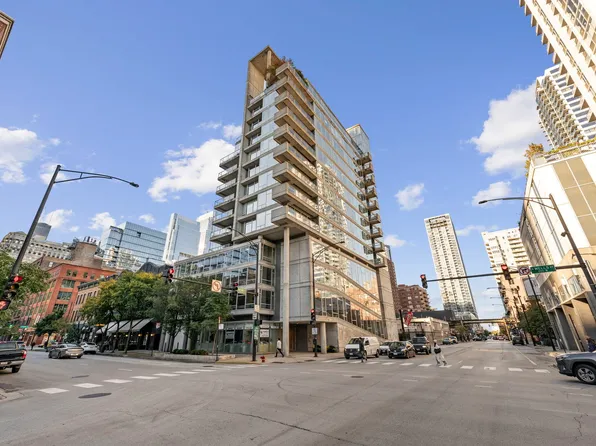 201 W Grand Ave APT 603, Chicago, IL 60654