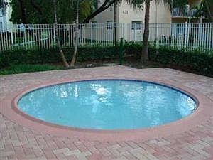4th image of 437 Exec Ctr Dr APT 210