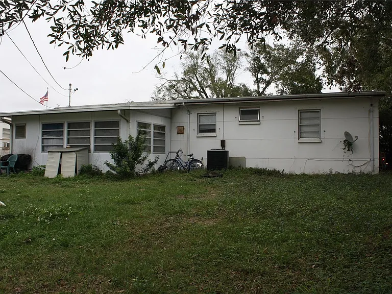 1311 Morningside Dr — Photo 10