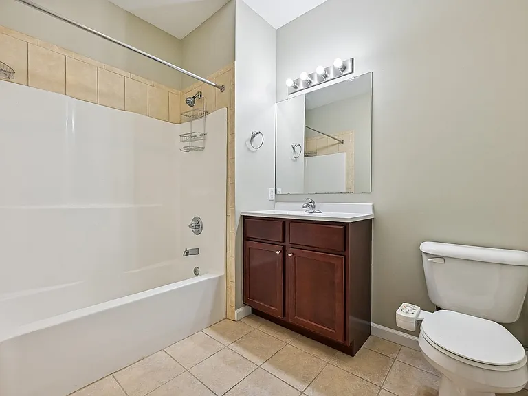 5808 Washington St #507 — Photo 13