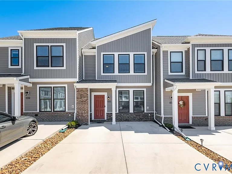 12221 Dutch Elm Cir — Photo 1