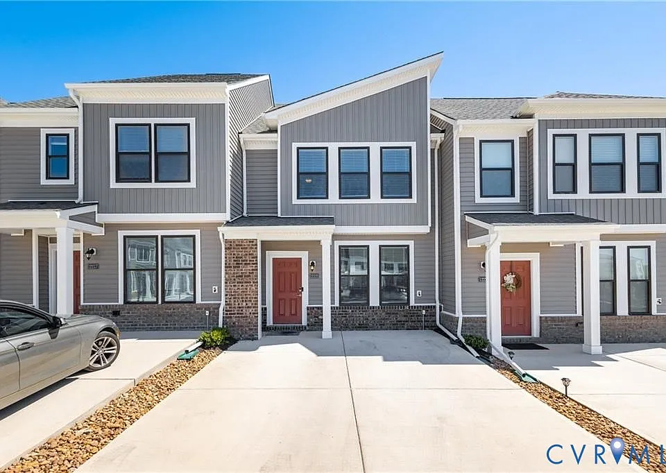 12221 Dutch Elm Cir