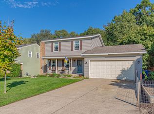 3416 Waterford Ct NE, Grand Rapids, MI
