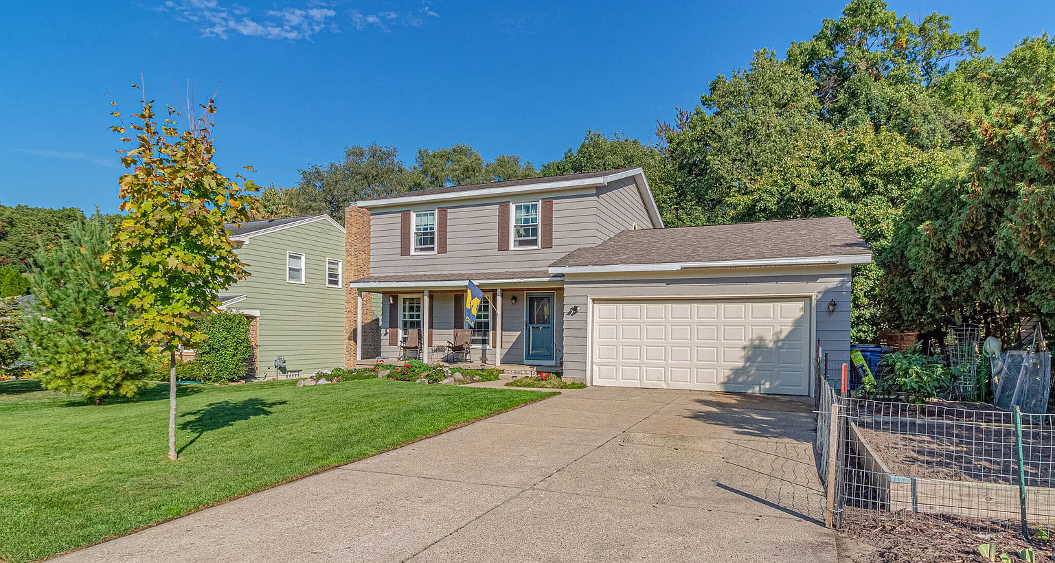 3416 Waterford Ct NE photo 1