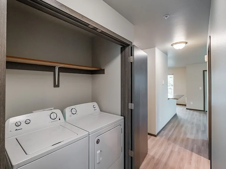 Cherry Glen Apartments — Photo 35