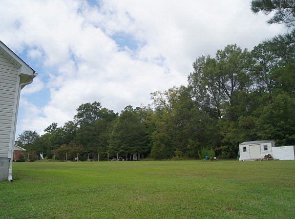 4th image of 187 Claire Dr