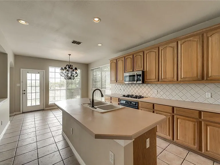 9428 Patagonia Ln — Photo 9