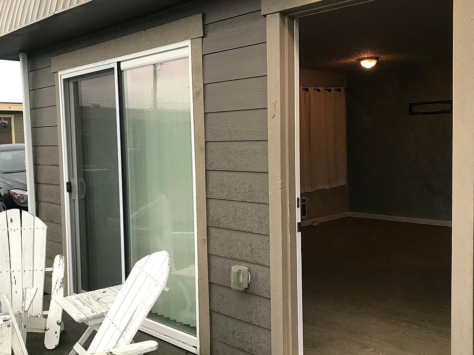 2nd image of 300 E Whidbey Ave APT B1