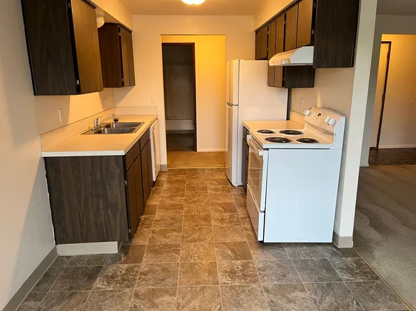 P117 - Gardenside Apartments