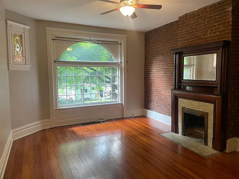 1610 S 3rd St #1 — Photo 4