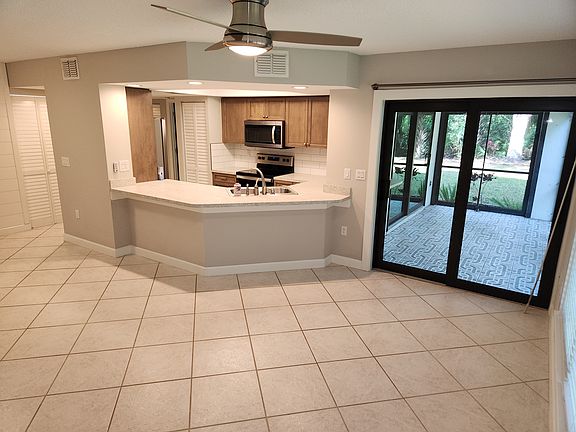 4th image of 13311 Greengate Blvd