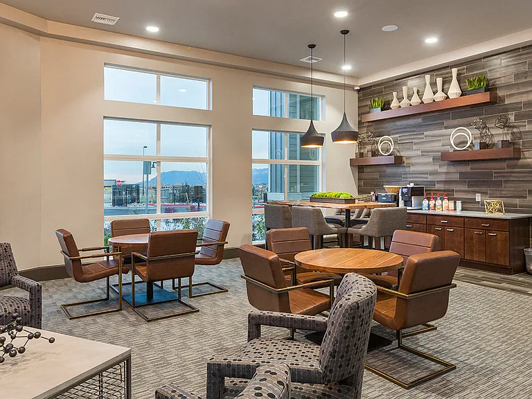 The Overlook at Interquest Apartments — Photo 7