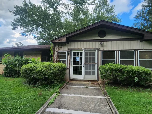 73 Shawnee Dr, Mount Bethel, PA 18343