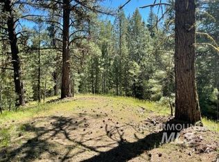 9786 Harnden Dr, Cascade, ID 83611